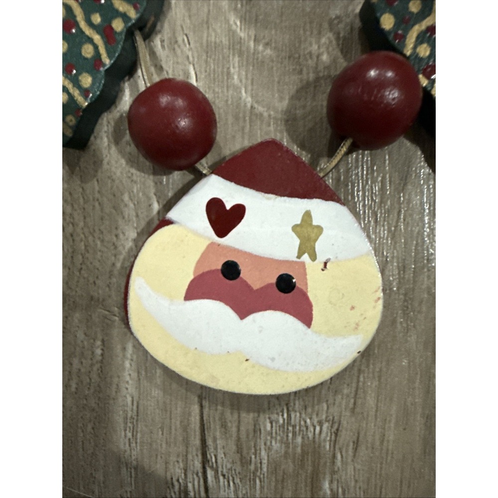 Vintage Gold Chain w Handpainted Wood Santa Christmas Tree and Red Balls - Picture 3 of 5
